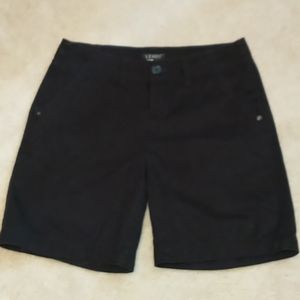 VENUS Black Shorts - 8' inseam